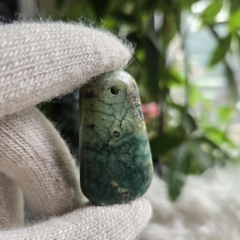 Natural Chrysoprase Pendant – Genuine Green Gemstone – Simple & Elegant